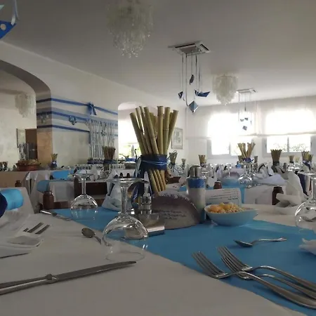 Hotel Donegal 3*